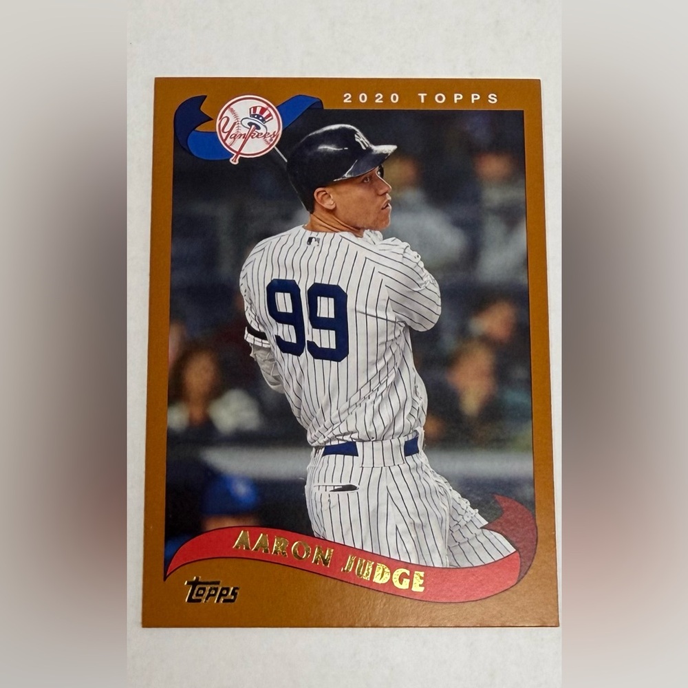 2020 Topps Baseball Trading Card with Pinstripe Uniform # 293 Aaron Judge